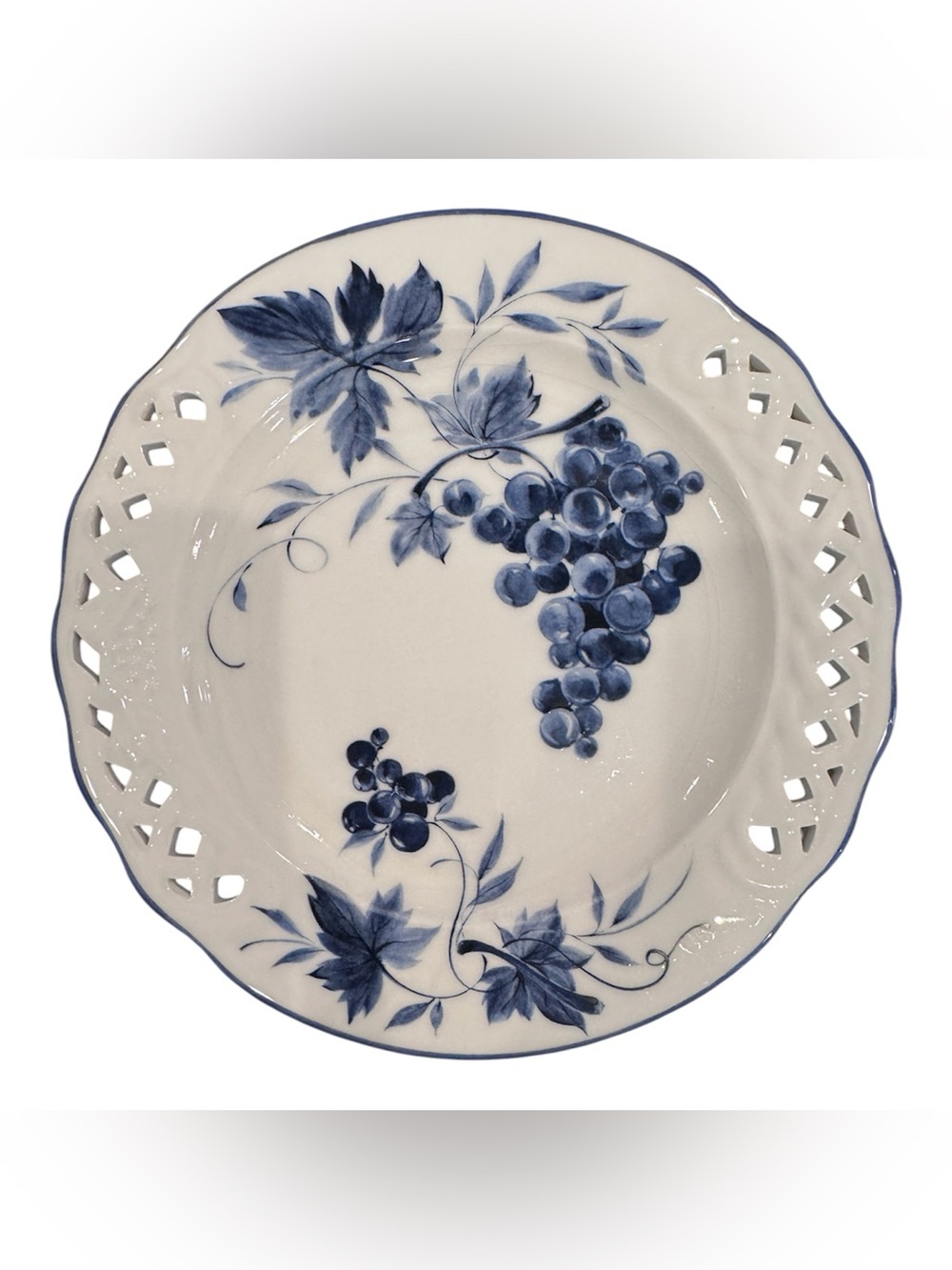 Vintage Brunelli Italy Grape Plates Reticulated 8 1/4